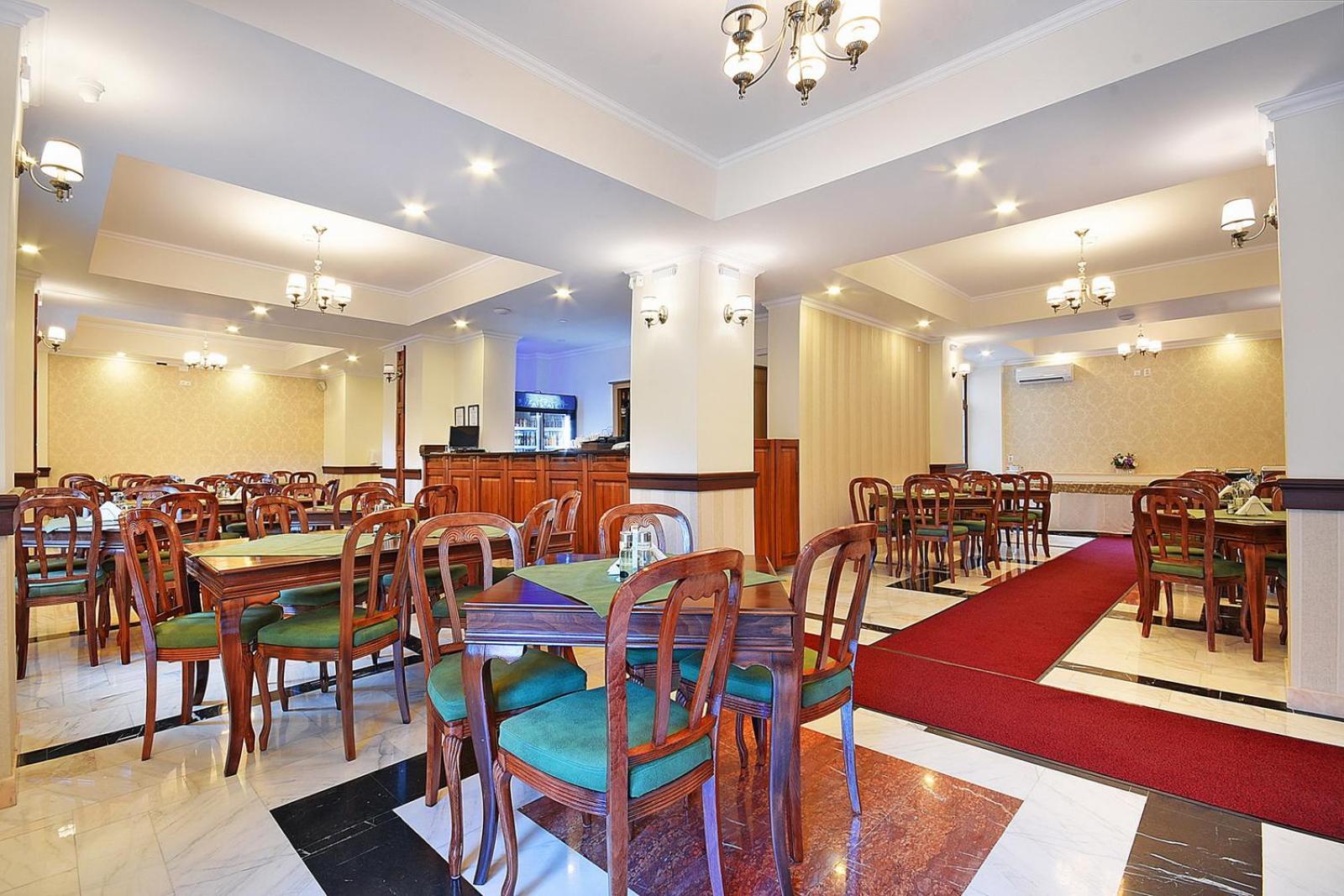 Hotel Moldavia Slănic-Moldova Exteriér fotografie